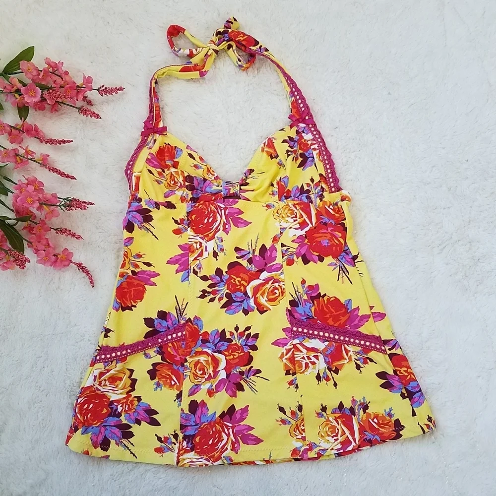 Betsey Johnson both excellent